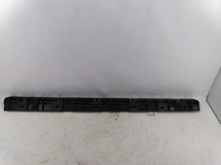 Guia Embaladeira Frente Esquerdo BMW 5 Touring (F11) | 09 - 17 Imagem-1