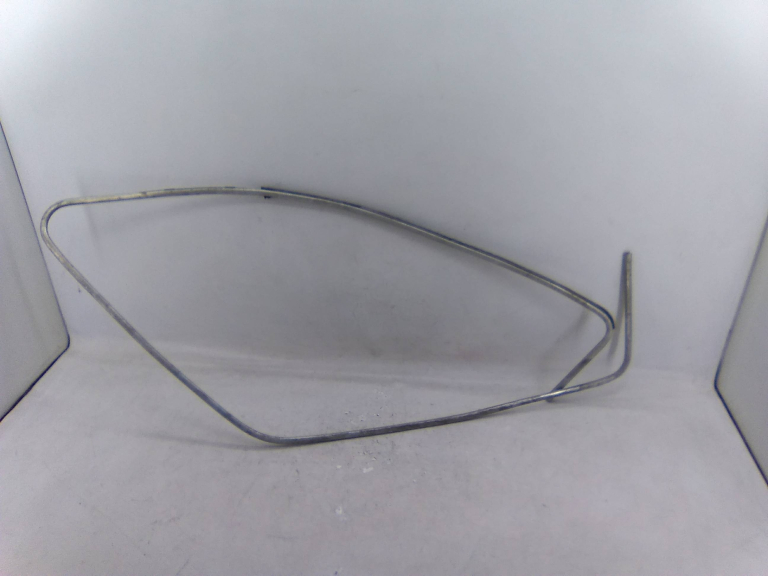 Friso Vidro Painel Trás Esquerdo FIAT - ID S_22381023