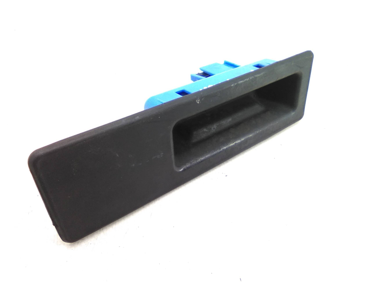 Botão Abertura Mala BMW - ID S_21052095