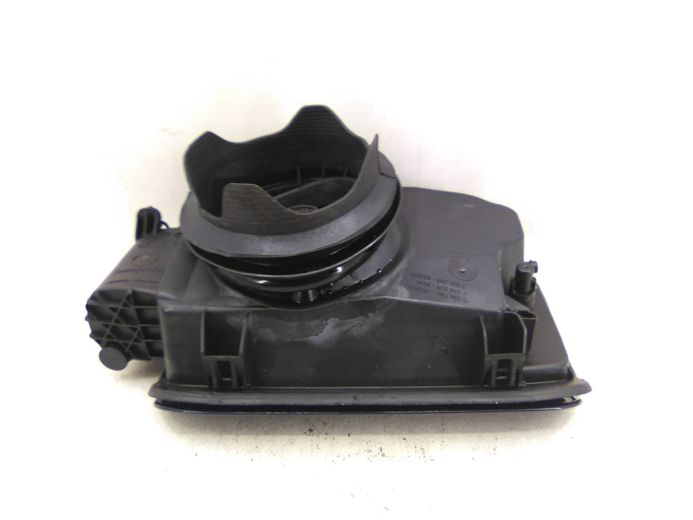 Tampa Exterior Depósito Combustível BMW 5 (F10) | 09 - 16 Imagem-5