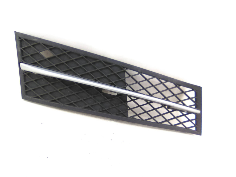 Grelha Parachoques Frente Direito BMW - ID S_21051460