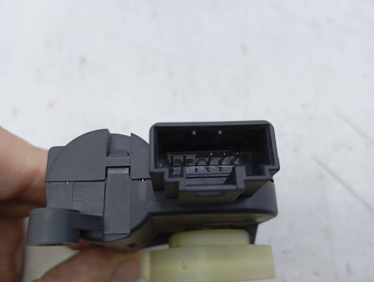 Motor Comporta Sofagem SEAT IBIZA IV (6J5, 6P1) | 08 - 17 Imagem-2