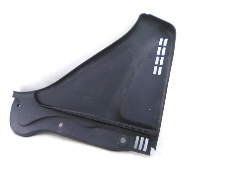 Forra Curcuvan Direita BMW 5 (F10) | 09 - 16 Imagem-1