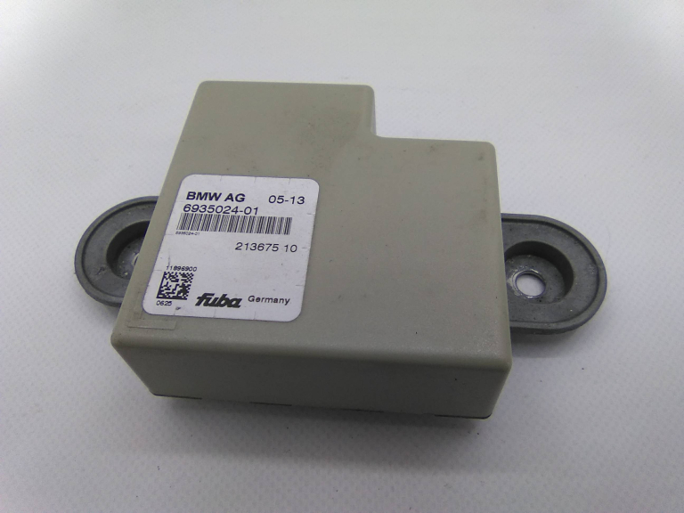 Amplificador Antena BMW - ID S_21052307