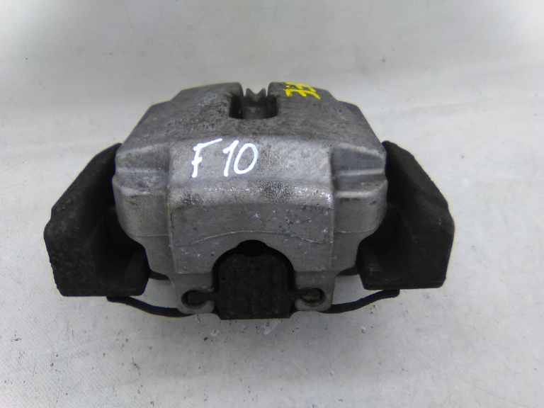 Bomba Travão Frente Esquerda BMW 5 (F10) | 09 - 16 Imagem-2