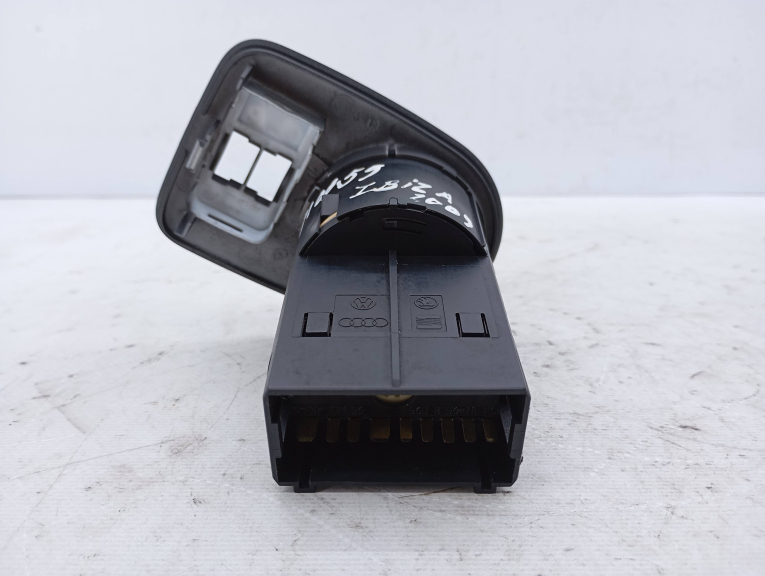 Comutador Luzes Lateral SEAT IBIZA IV (6J5, 6P1) | 08 - 17 Imagem-1