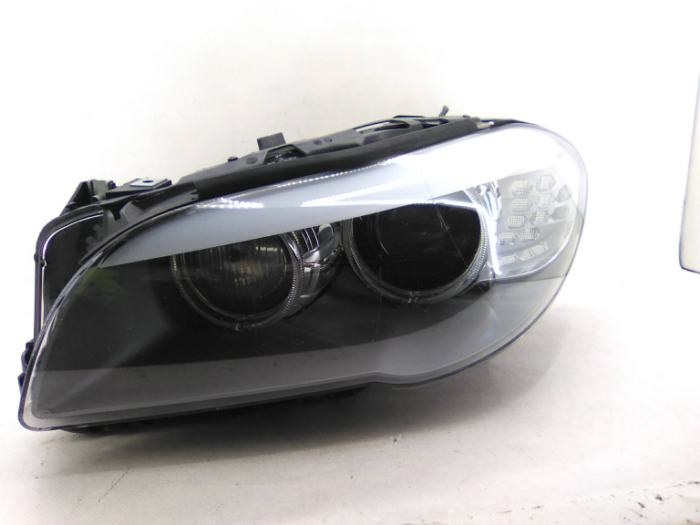 Ótica / Farol Esquerdo BMW - ID S_21052460