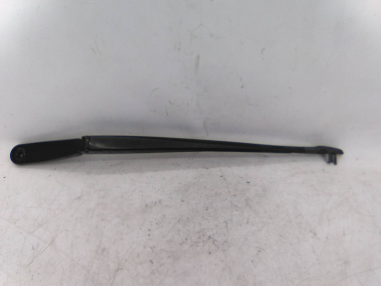 Braço Limpa Vidros Frente Direito BMW - ID S_16736055