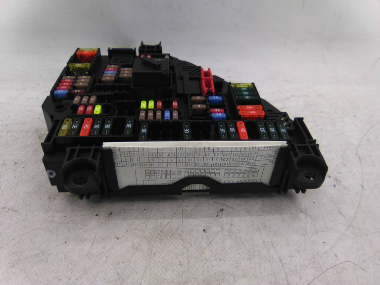 Caixa Fusiveis BMW 5 Touring (F11) | 09 - 17 Imagem-1