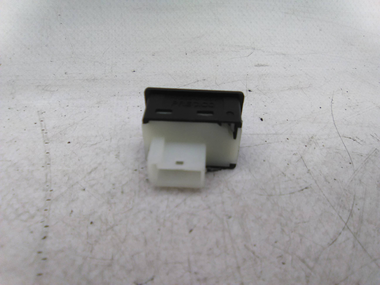 Botão Abertura Mala BMW 5 Touring (F11) | 09 - 17 Imagem-1