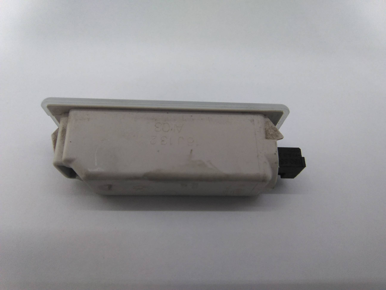 Plafonier Esquerdo BMW 5 Touring (F11) | 09 - 17 Imagem-1