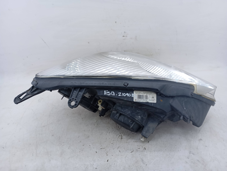 Ótica / Farol Esquerdo CITROEN C5 I (DC_) | 01 - 05 Imagem-1