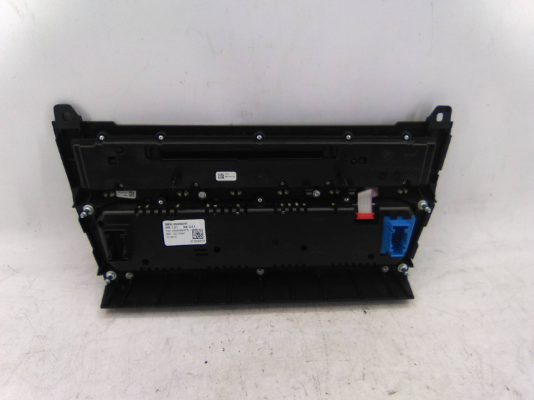 Climatronic BMW 5 Touring (F11) | 09 - 17 Imagem-1