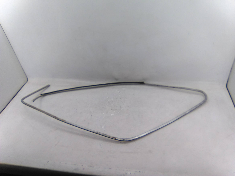 Friso Vidro Painel Trás Esquerdo FIAT 127 (127_) | 71 - 96 Imagem-1