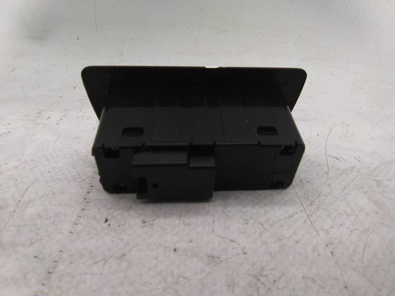 Botão Abertura Mala BMW 5 Touring (F11) | 09 - 17 Imagem-1