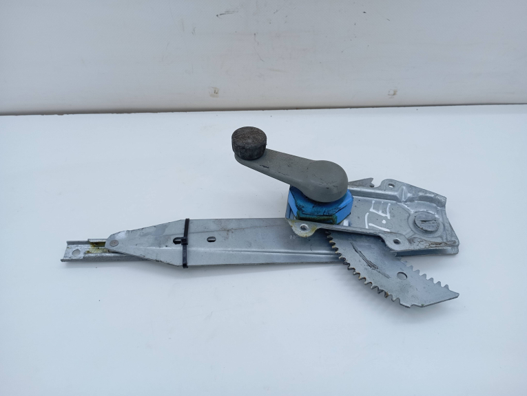 Elevador Completo Trás Esquerdo Manual NISSAN - ID S_13789809