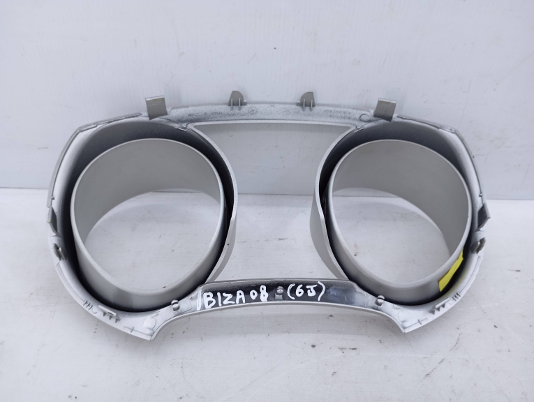 Aro Quadrante SEAT IBIZA IV (6J5, 6P1) | 08 - 17 Imagem-1