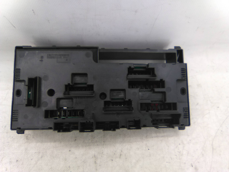 Caixa Fusiveis BMW 5 Touring (F11) | 09 - 17 Imagem-1
