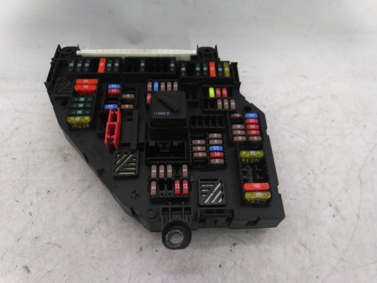 Caixa Fusiveis BMW - ID S_16735080