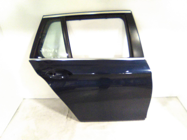 Porta Trás Direita BMW - ID S_16734136