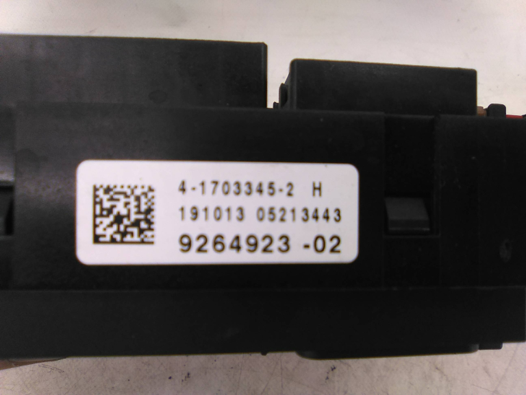 Caixa Fusiveis BMW 5 Touring (F11) | 09 - 17 Imagem-3