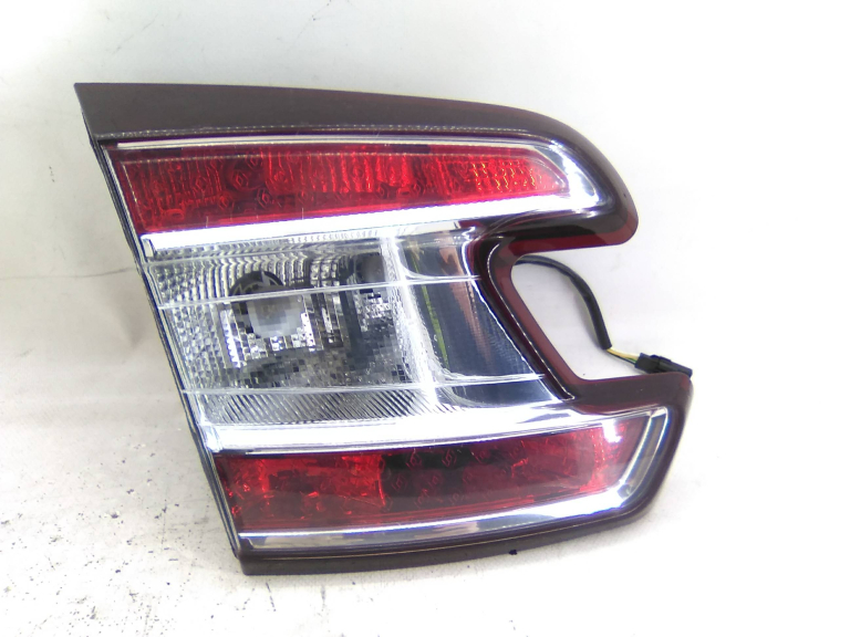 Farolim Trás Mala Esquerdo RENAULT - ID S_18698500