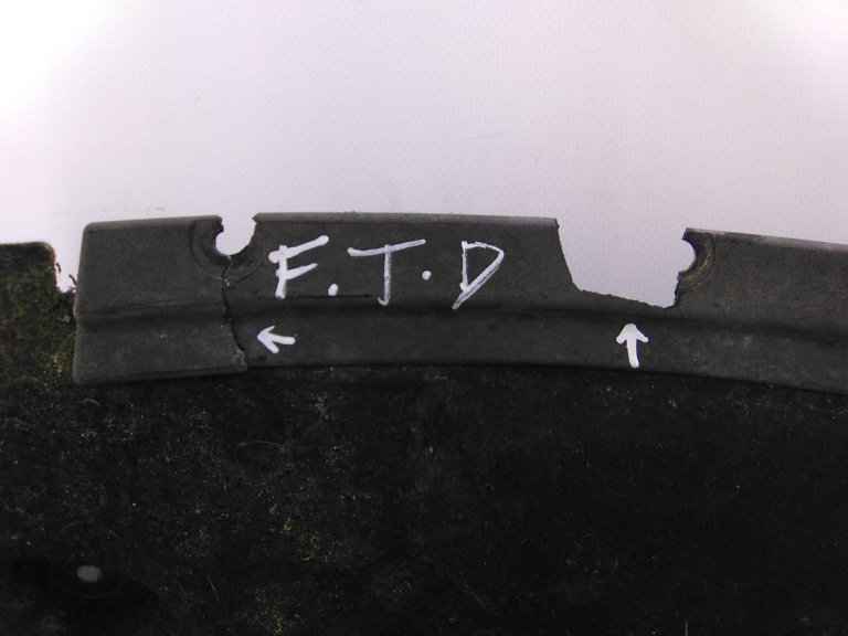 Forra Cave Roda Frente Direito Trás BMW 5 Touring (F11) | 09 - 17 Imagem-2