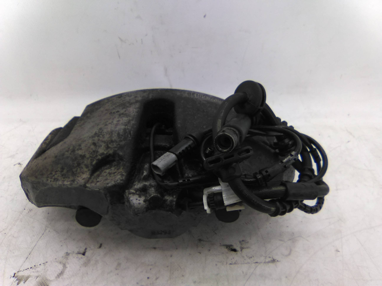 Bomba Travão Frente Esquerda BMW 5 Touring (F11) | 09 - 17 Imagem-2