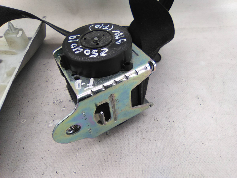 Cinto Frente Direito BMW 5 (F10) | 09 - 16 Imagem-3