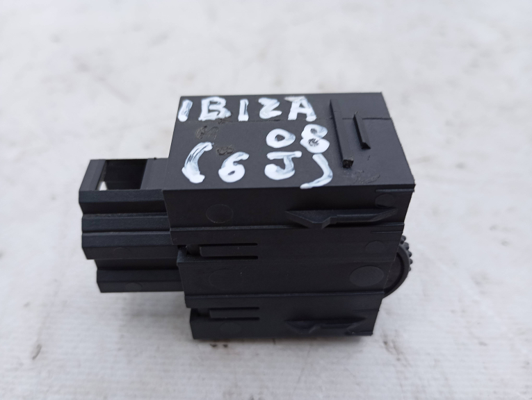 Comando / Botão Regulador Altura Farois Frente SEAT IBIZA IV (6J5, 6P1) | 08 - 17 Imagem-1