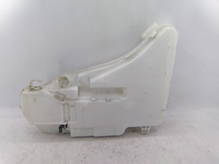 Depósito / Vaso Agua Limpa Vidros Frente BMW - ID S_16736031