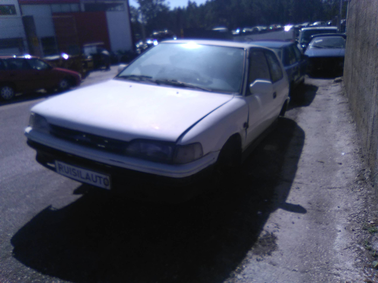 COROLLA Compact  TOYOTA - ID V_V6687