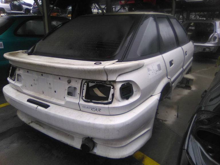 COROLLA Compact  TOYOTA - ID V_V302