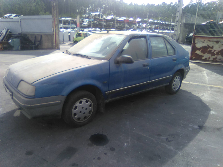19 I  RENAULT - ID V_V7324