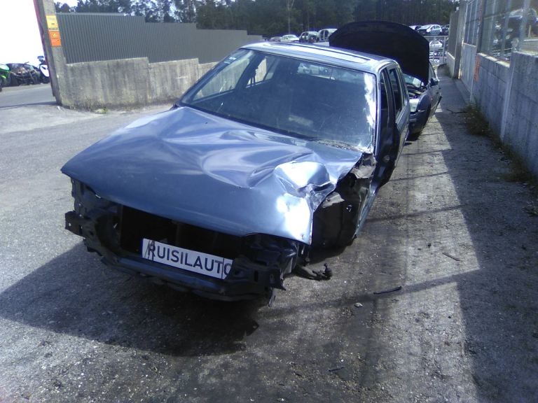 COROLLA Compact  TOYOTA - ID V_V7225