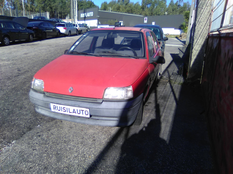 CLIO I  RENAULT - ID V_V6656