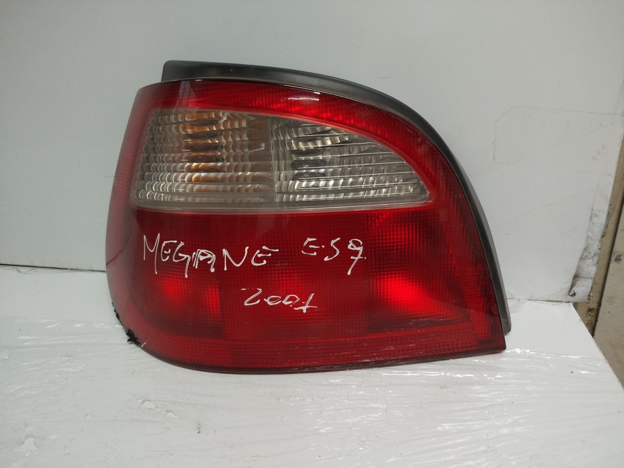 Farolim Stop Esq RENAULT MEGANE I  de 1995 a 2004