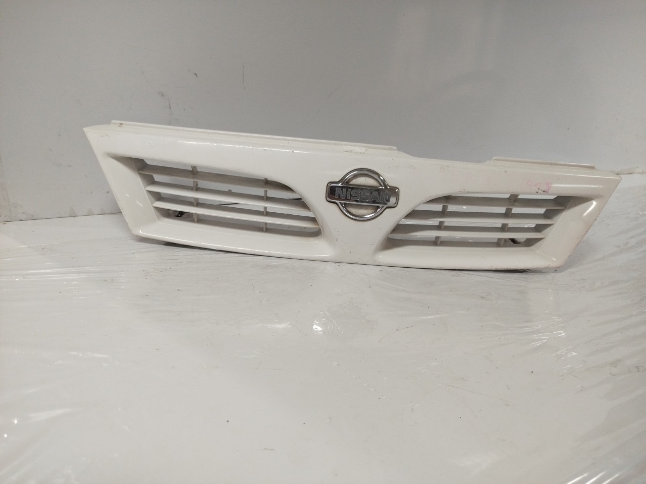 Grelha da Frente NISSAN ALMERA I Hatchback  de 1995 a 2001