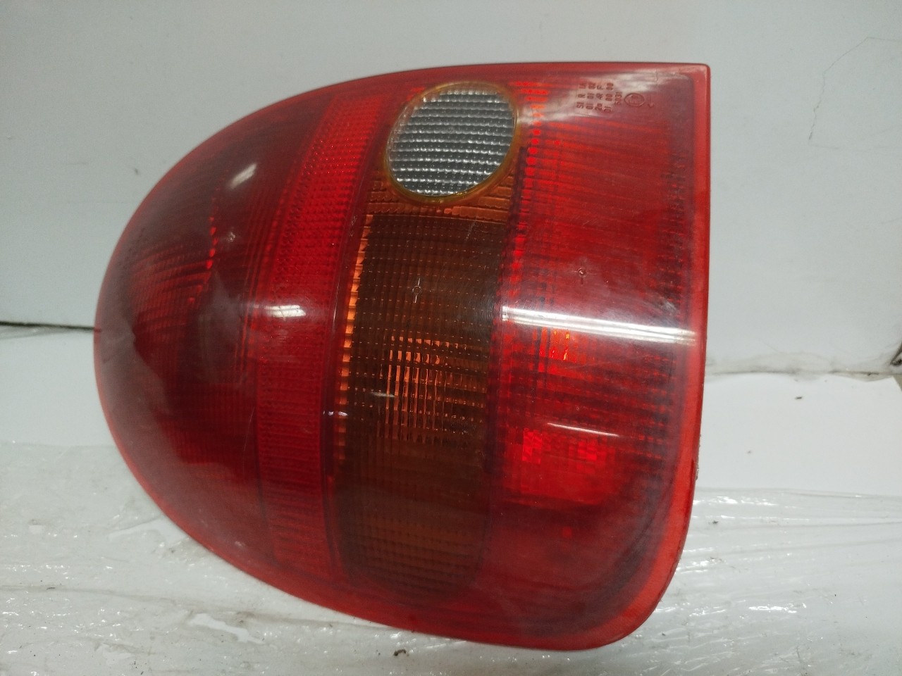Farolim Stop Esq OPEL CORSA B  de 1993 a 2002