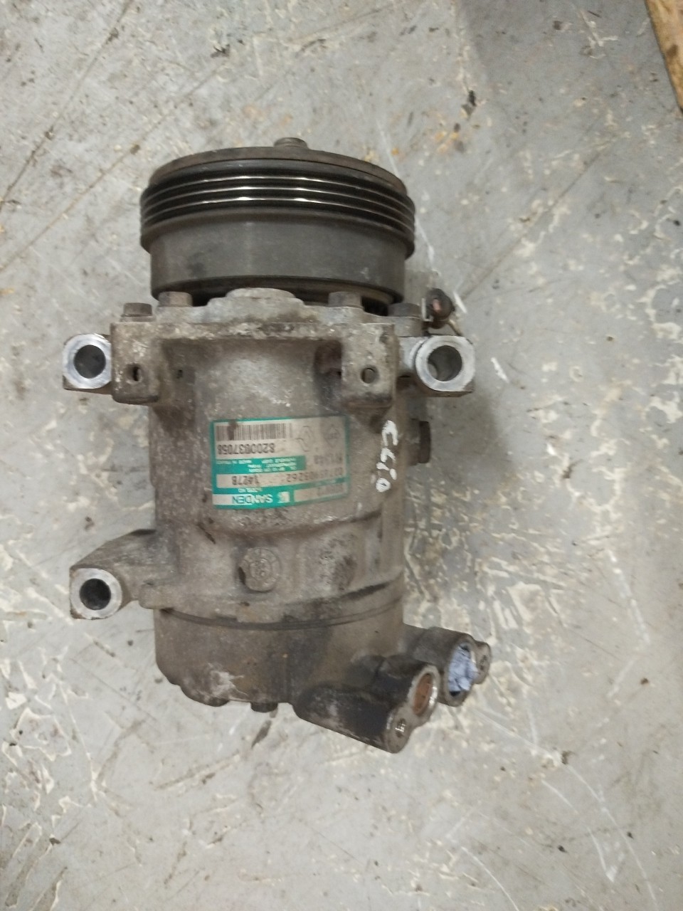 Compressor do Ar condicionado RENAULT CLIO I  de 1990 a 1998