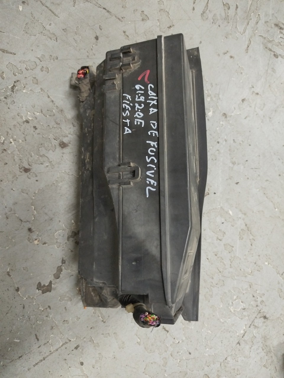 Caixa dos Fusíveis FORD FIESTA IV  de 1995 a 2002