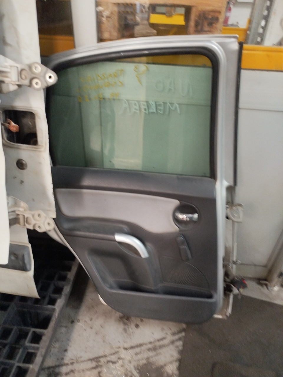 Porta Tras ESQ CITROEN C3 I  de 2002 a 0