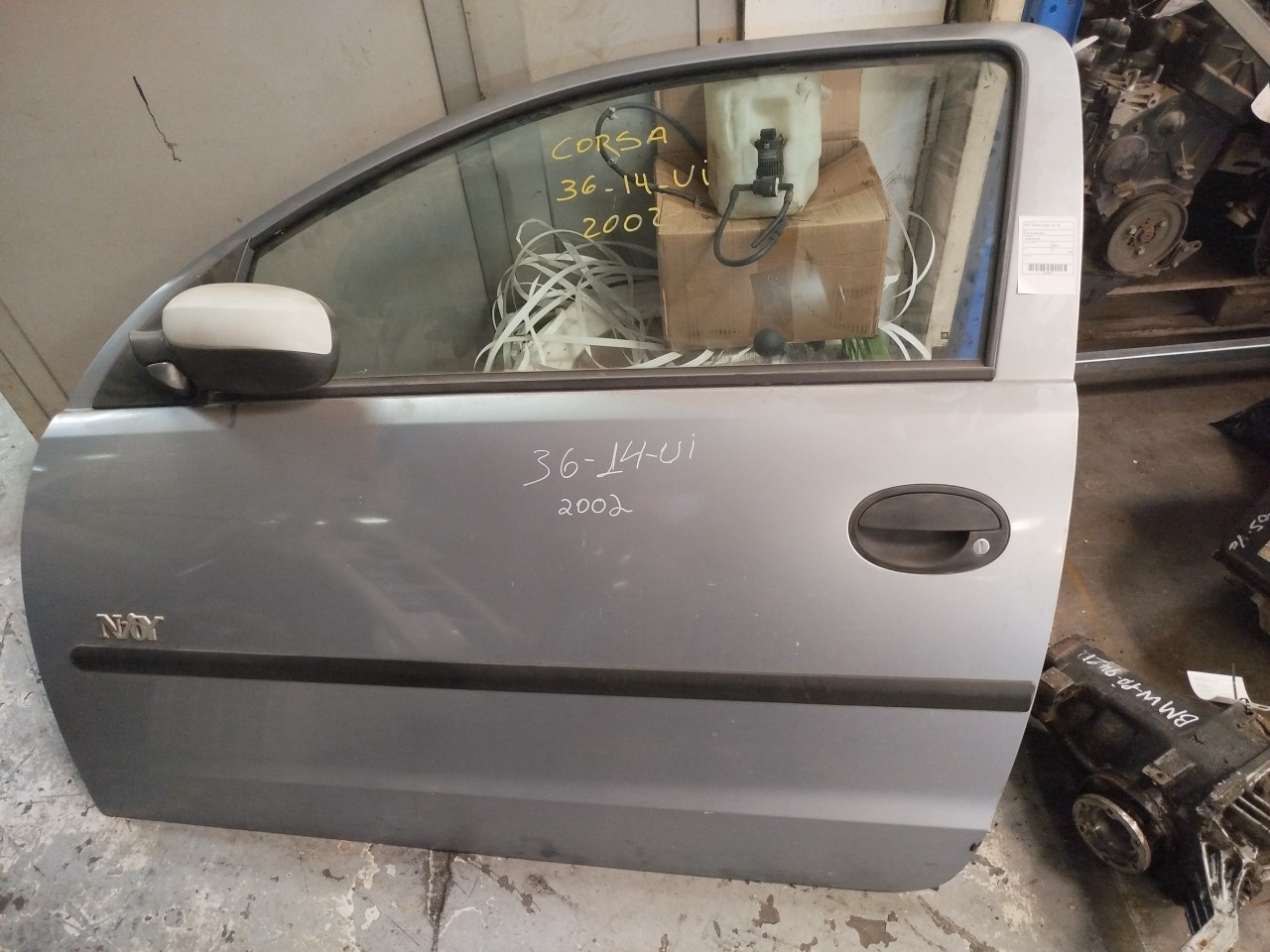 Porta Frente Esq OPEL CORSA C  de 2000 a 2009