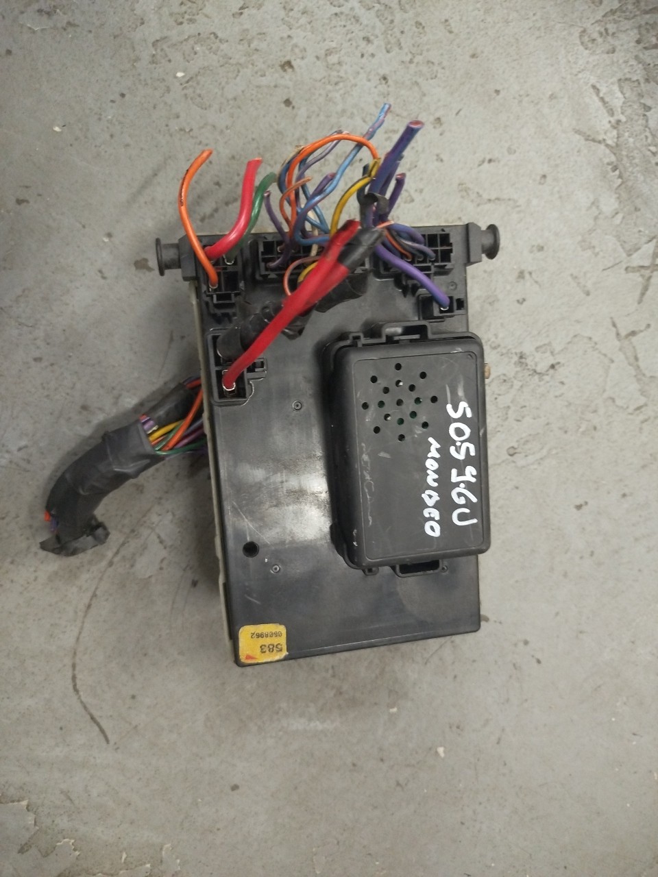 Caixa dos Fusíveis FORD MONDEO II Turnier  de 1996 a 2000