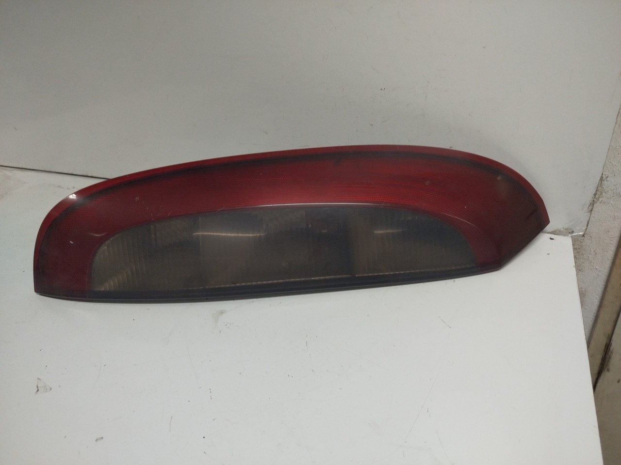Farolim Stop Esq OPEL CORSA C  de 2000 a 2009