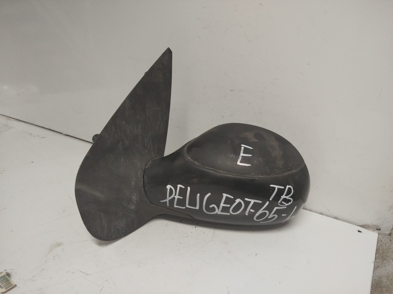 Espelho Retrovisor Esq PEUGEOT 206 Hatchback  de 1998 a 2012