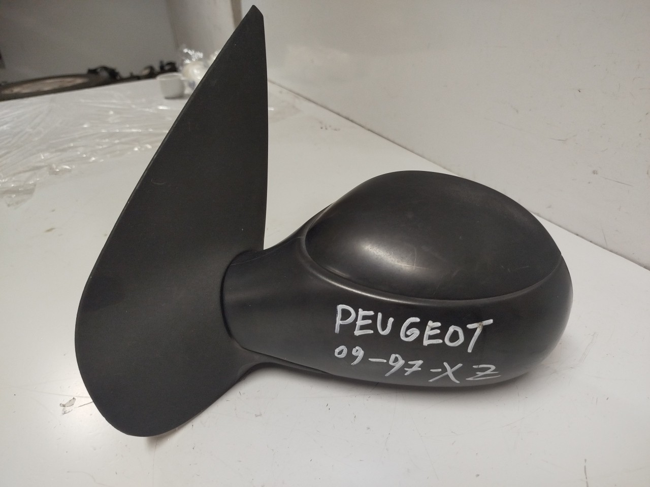 Espelho Retrovisor Esq PEUGEOT 206 SW  de 2002 a 0