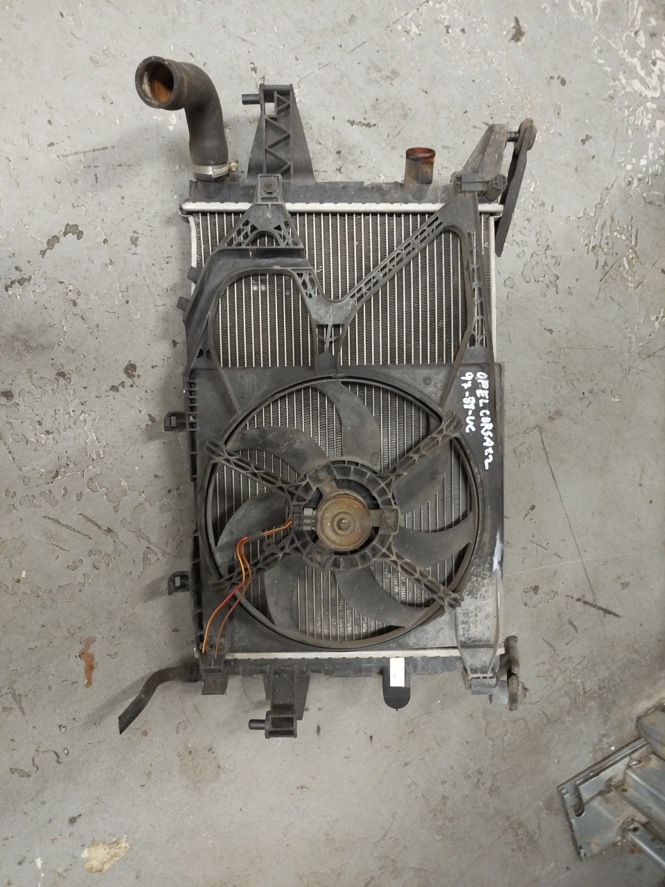 Radiador da água OPEL CORSA C  de 2000 a 2009