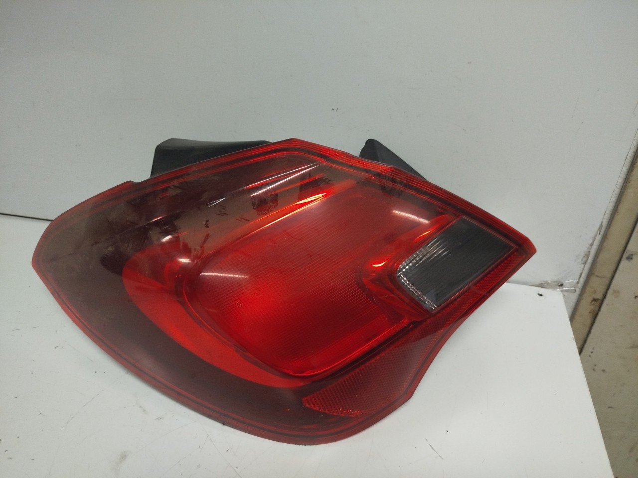 Farolim Stop Esq OPEL CORSA E  de 2014 a 0