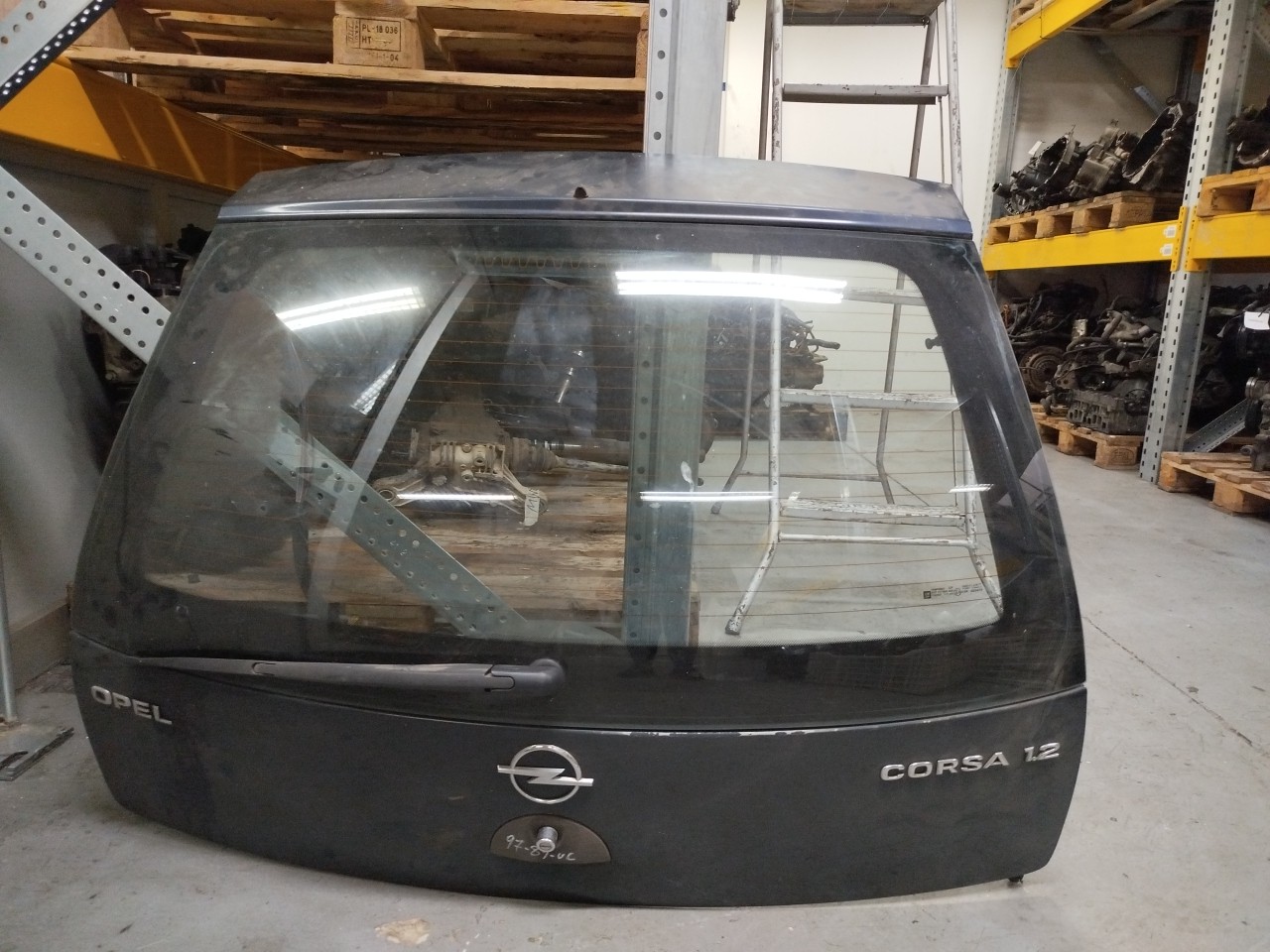 Porta da Mala OPEL CORSA C  de 2000 a 2009